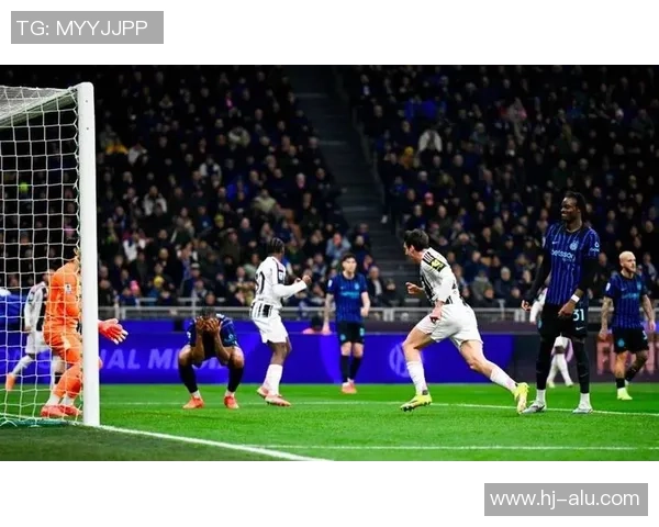 英超激战AC米兰狂胜尤文图斯乌龙球引发全场狂欢